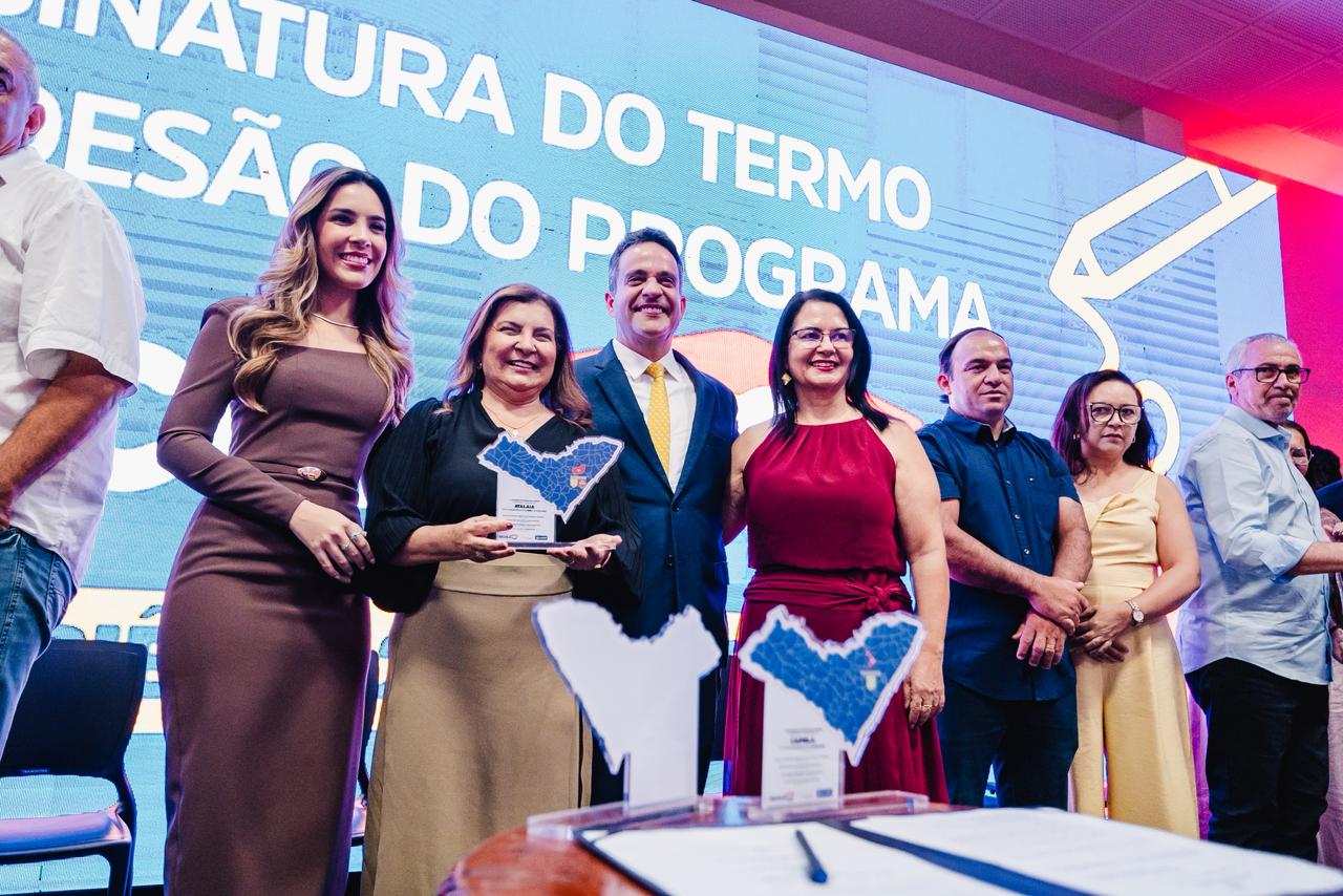 Atalaia é destaque no Prêmio Escola 10 e celebra avanço na educação